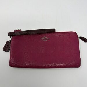 Coach Red Pebbled Leather Wristlet Clutch Zip Pouch Wallet Purse Strap